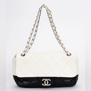 CHANEL VINTAGE CLASSIC FLAP MEDIUM BICOLOR BLACK WHITE LAMBSKIN